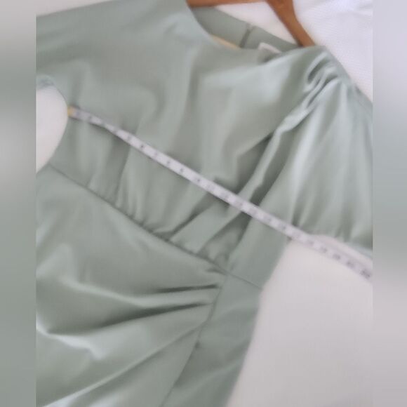 Calvin Klein Moss Light Green Midi Dress with Timeless Elegance New With Tags - Picture 6 of 12